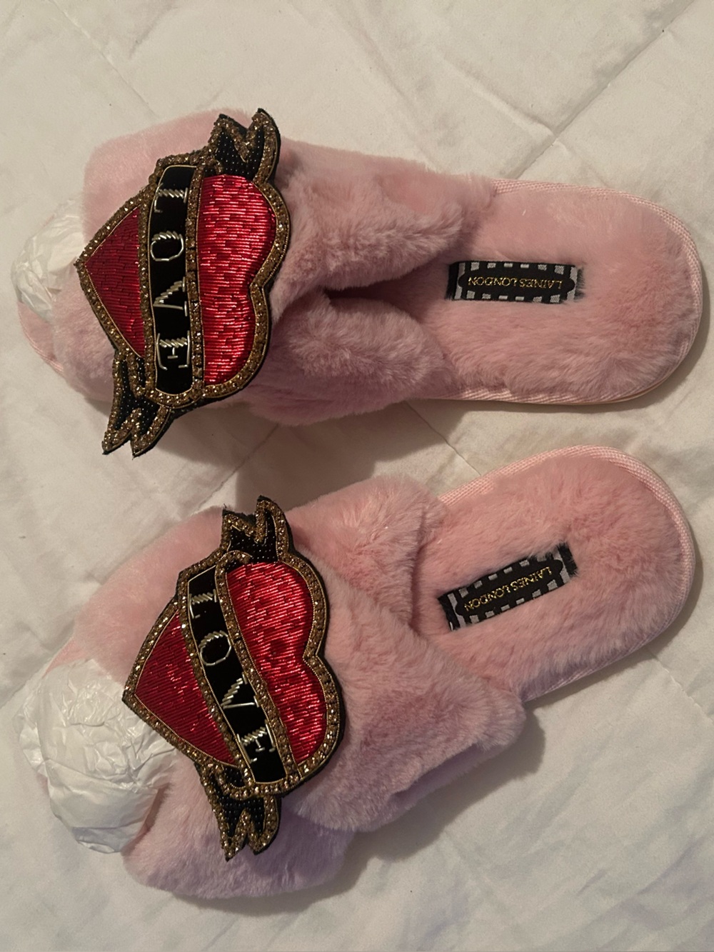 NEW LAINES LONDON Pink Faux Fur Heart Love Removable Brooches. Size Large 9-10